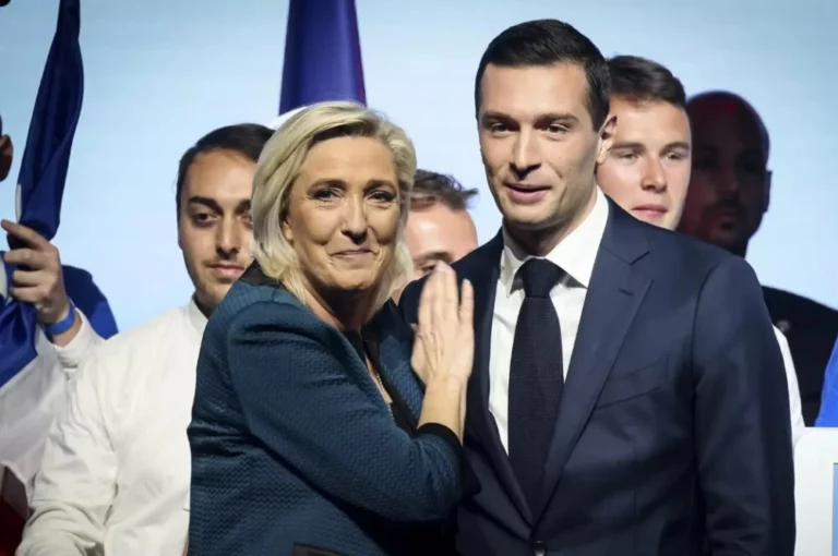 Panier percé au Parlement : le RN et les millions qui se perdent dans les couloirs de Bruxelles