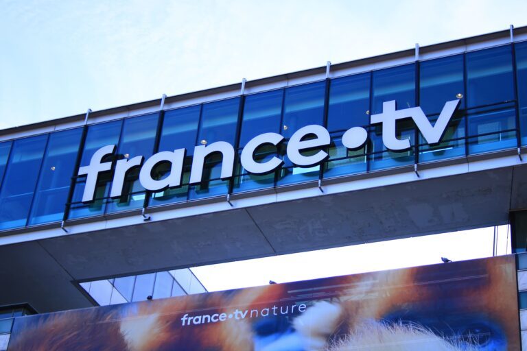 Quand l&rsquo;Elysée met France Télévisions au garde-à-vous